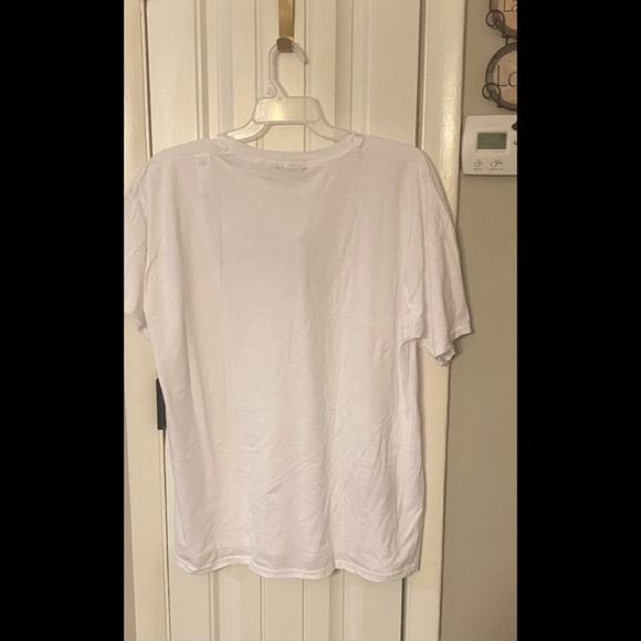 White Prettylittlething shirt - Picture 2 of 2